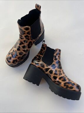 Leopard Print Platform Chelsea Boots womens size 6.5
